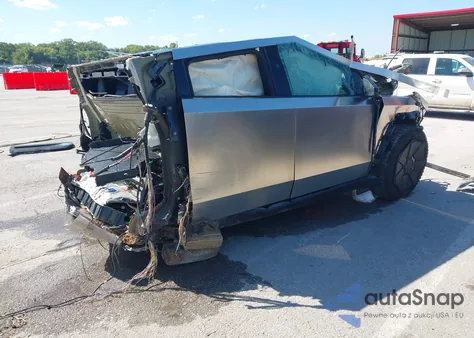 2024 Tesla Cybertruck Cyberbeast z USA, uszkodzony, nr VIN 7G2CEHEE9RA025554